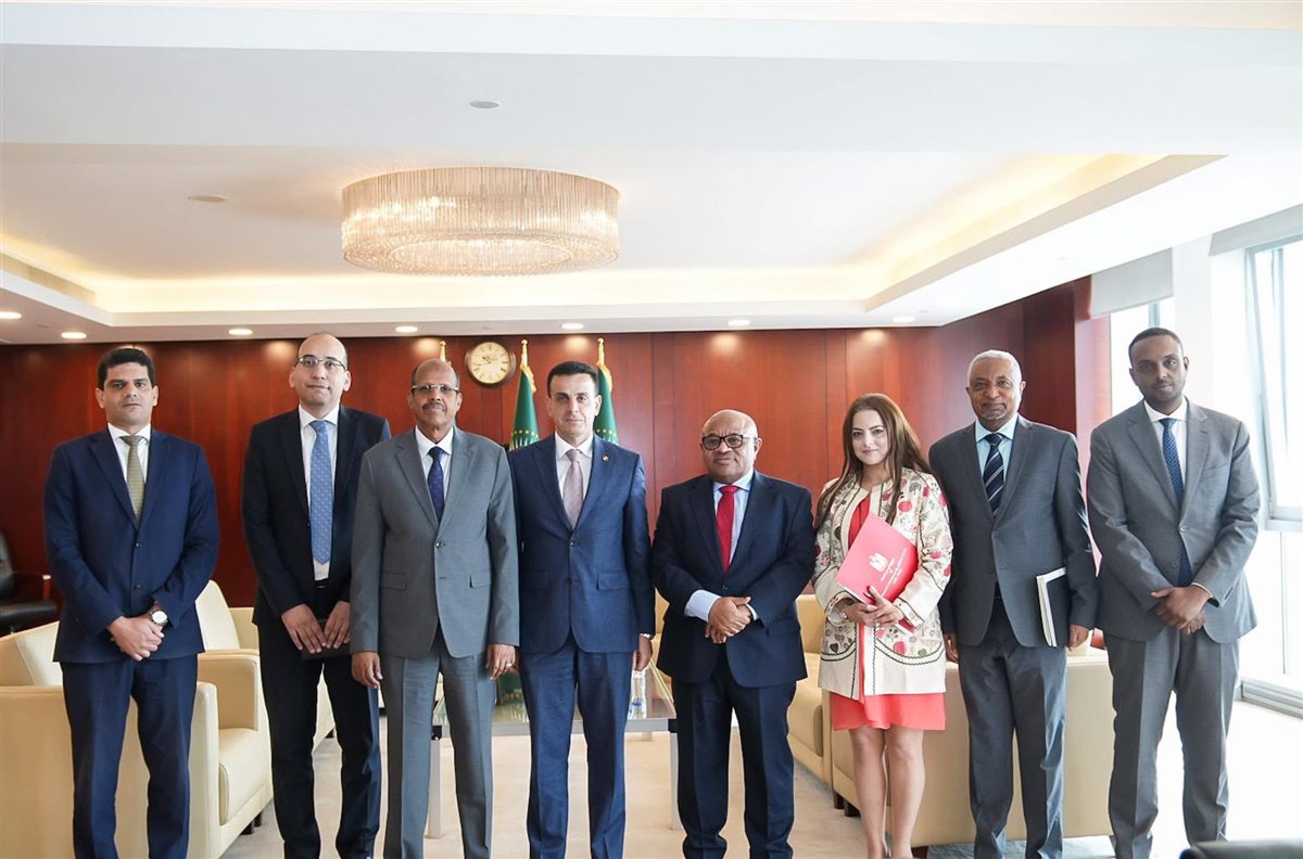 إبن العائلة الدندراوية سفيرا 