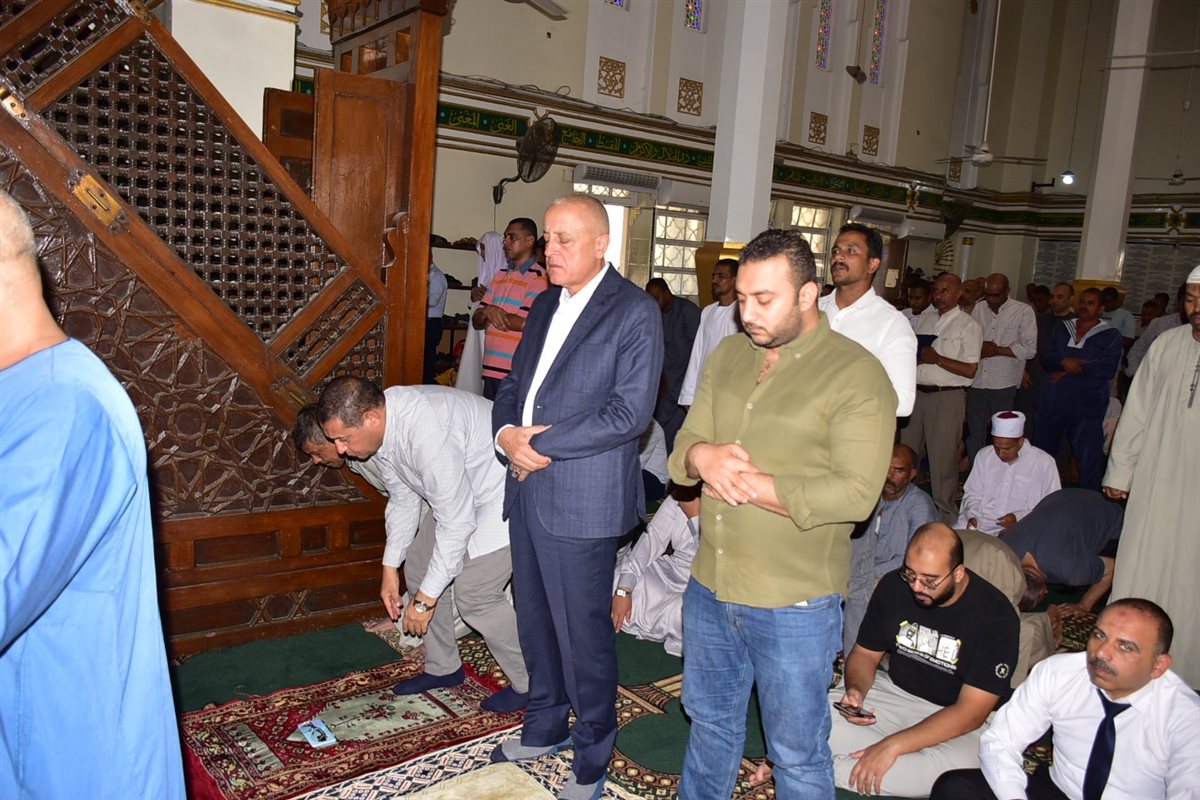 محافظ الأقصر يتفقد تطوير مسجد أحمد النجم 