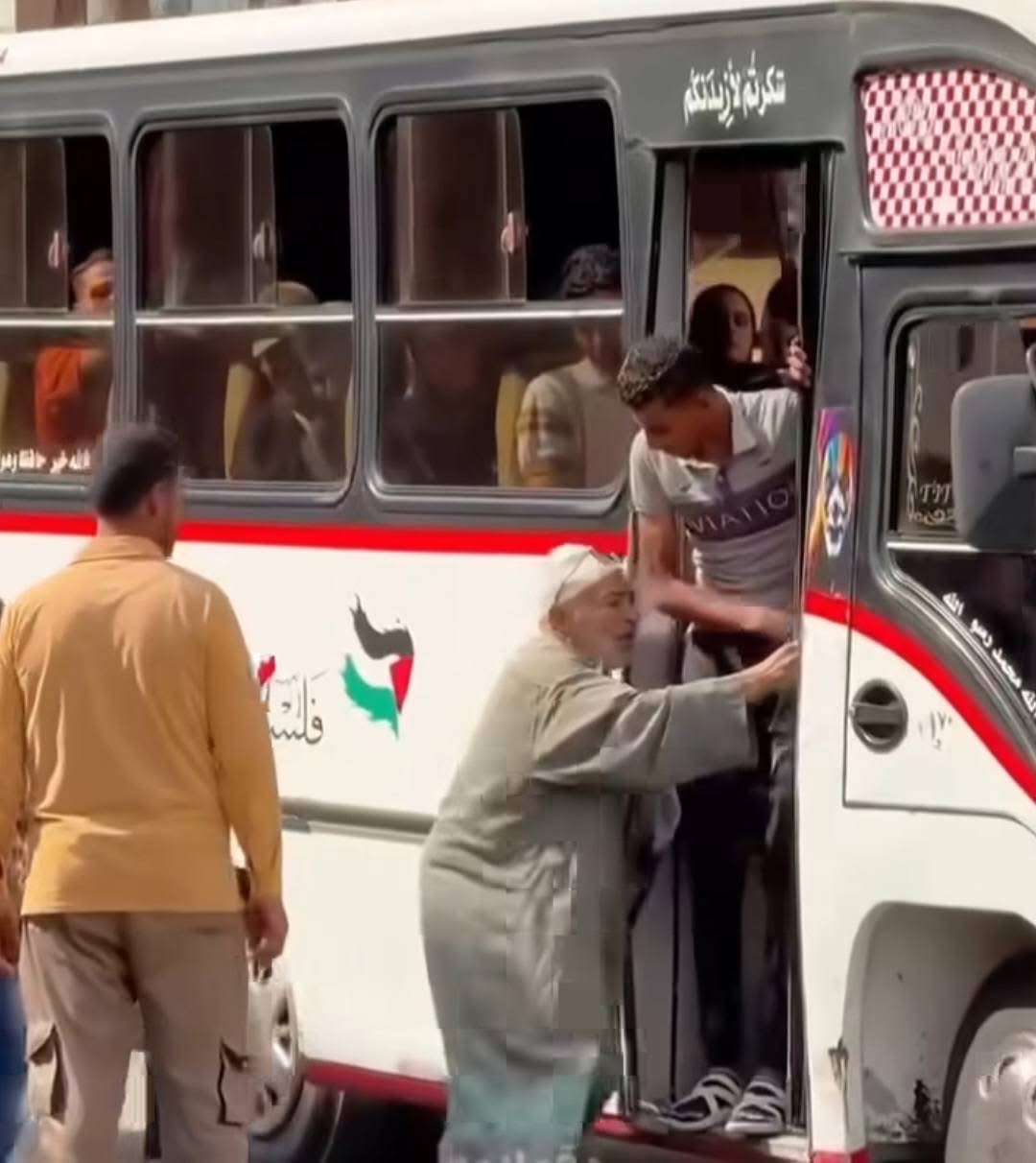 جانب من مقطع الفيديو المتداول