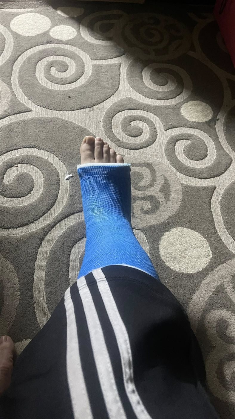 إصابة زوجة الشهيد عادل عبد الحميد في حادث سير