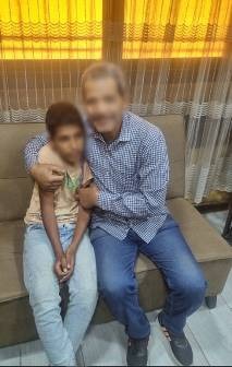 الطفل المتغيب مع والده 