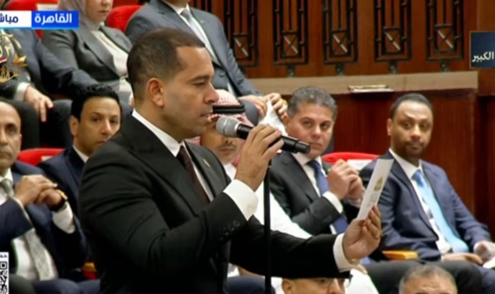 محمد زكى يؤدي اليمين الدستورية عضوا بمجلس الشيوخ