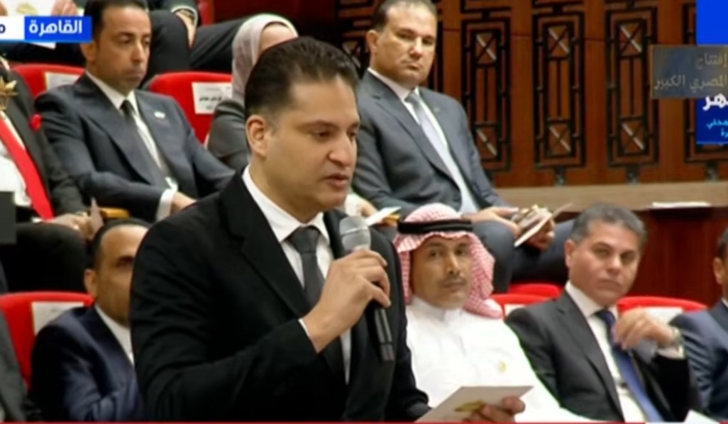  الدكتور محمد أحمد عمر هاشم يؤدي اليمين الدستورية خلال الجلسة الافتتاحية لدور الانعقاد الأول 