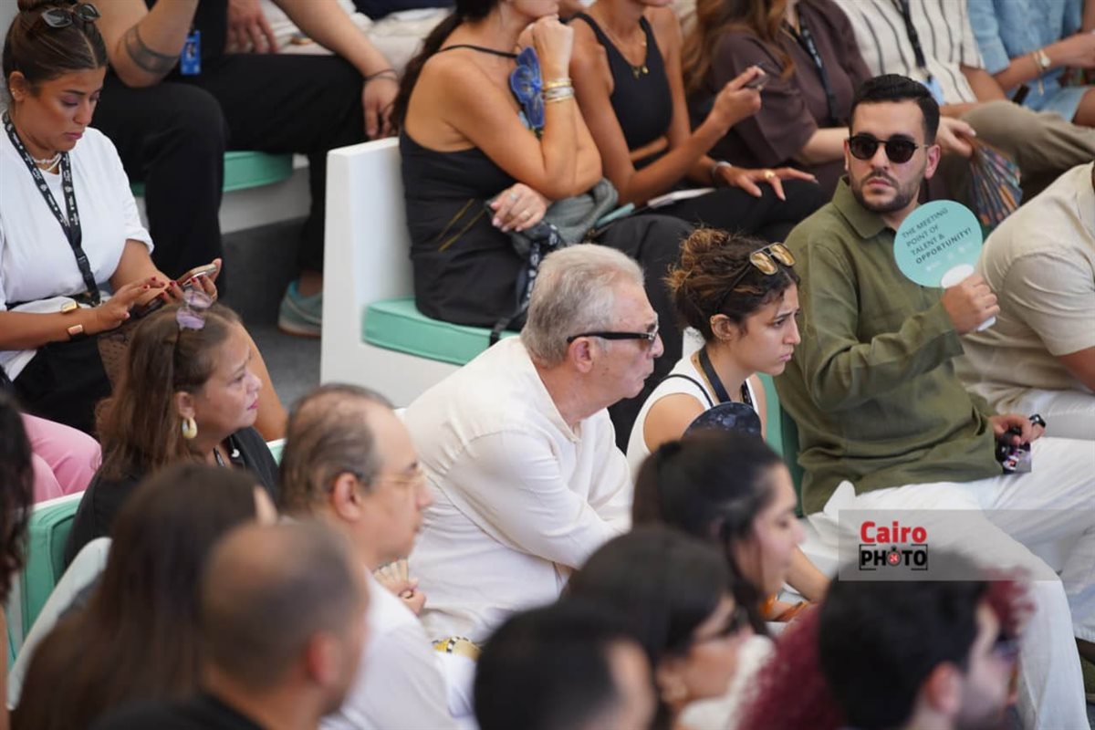 حسين فهمي ومحمود حميدة وآسر ياسين في جلسة عرض مشاريع سينماتك بمهرجان الجونة السينمائي