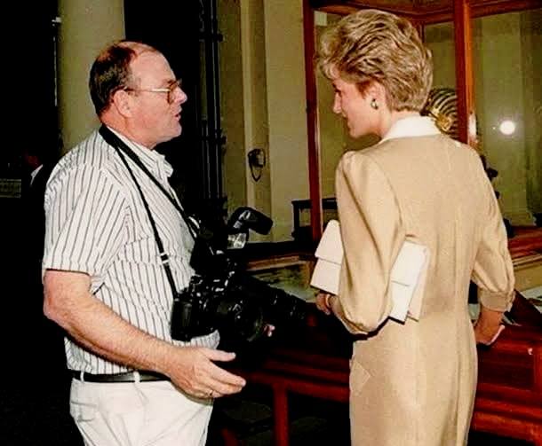 صور نادرة للأميرة ديانا في قاعة الملك توت عنخ آمون