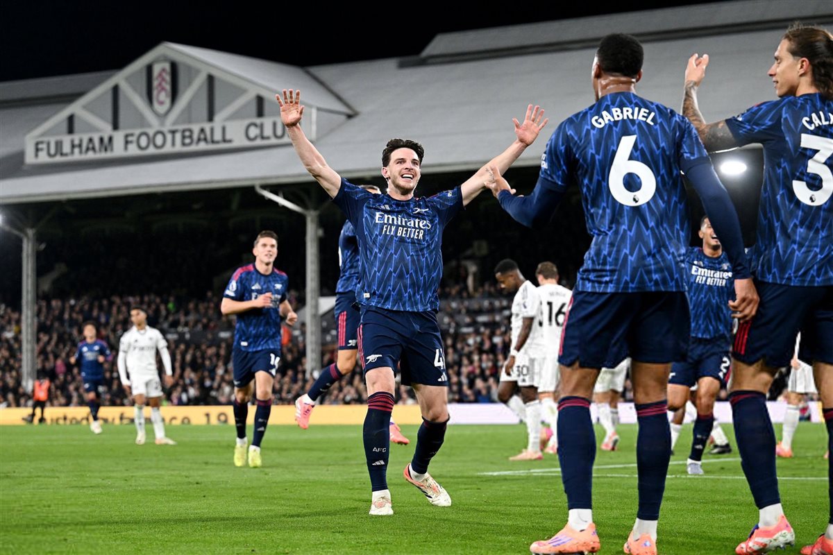 أرسنال يفوز على فولهام في الدوري الإنجليزي