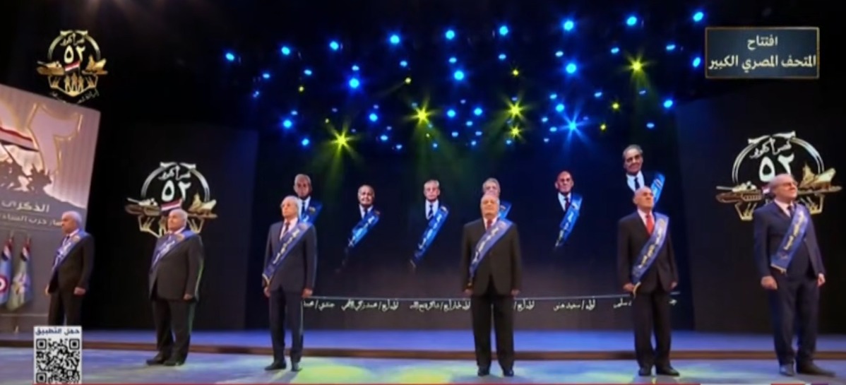 تكريم الفنان أحمد فؤاد سليم رفقة أبطال حرب أكتوبر خلال الندوة التثقيفية الـ 42 للقوات المسلحة