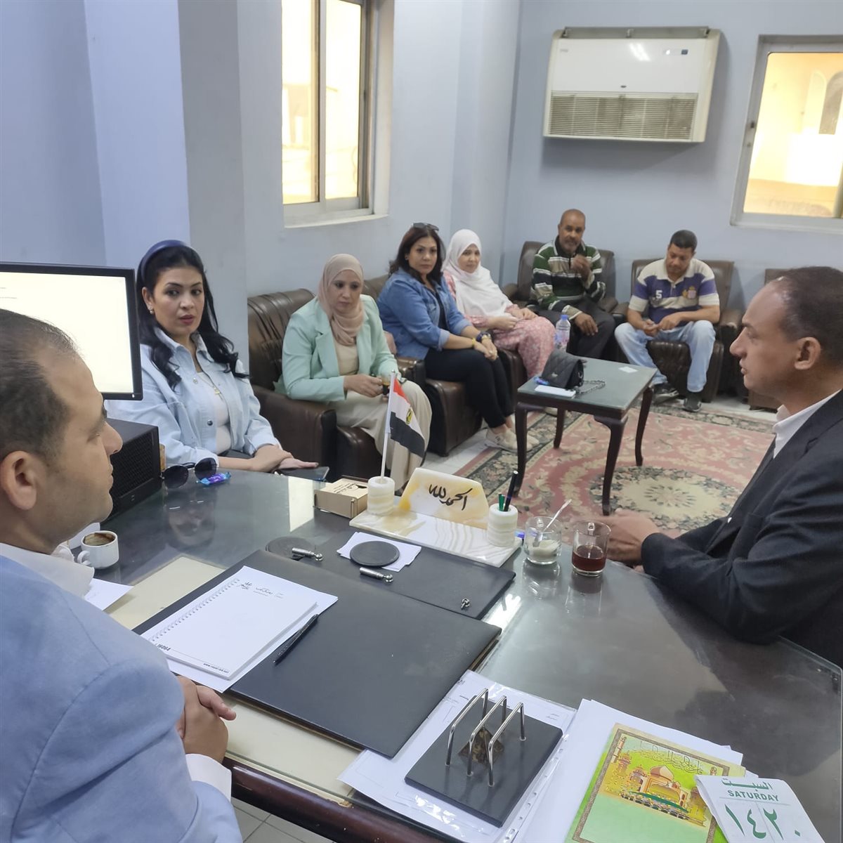 وكيل مديرية العمل بالأقصر وتوفير فرصة عمل لإحدى السيدات 