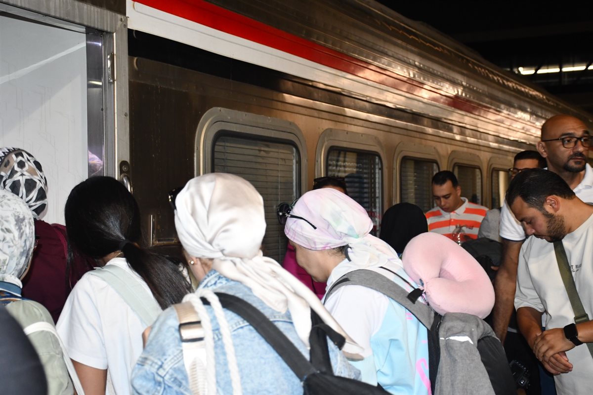 السكة الحديد تستقبل أطفال مستشفي 57357 بمحطة قطارات بشتيل