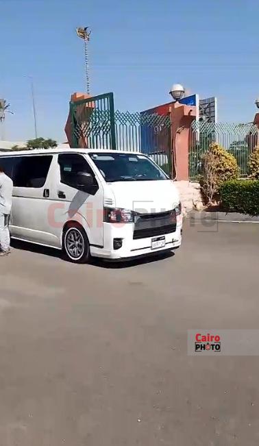 وصول جثمان الإعلامية فيفيان الفقي لـ مسجد الشرطة لأداء صلاة الجنازة عليها