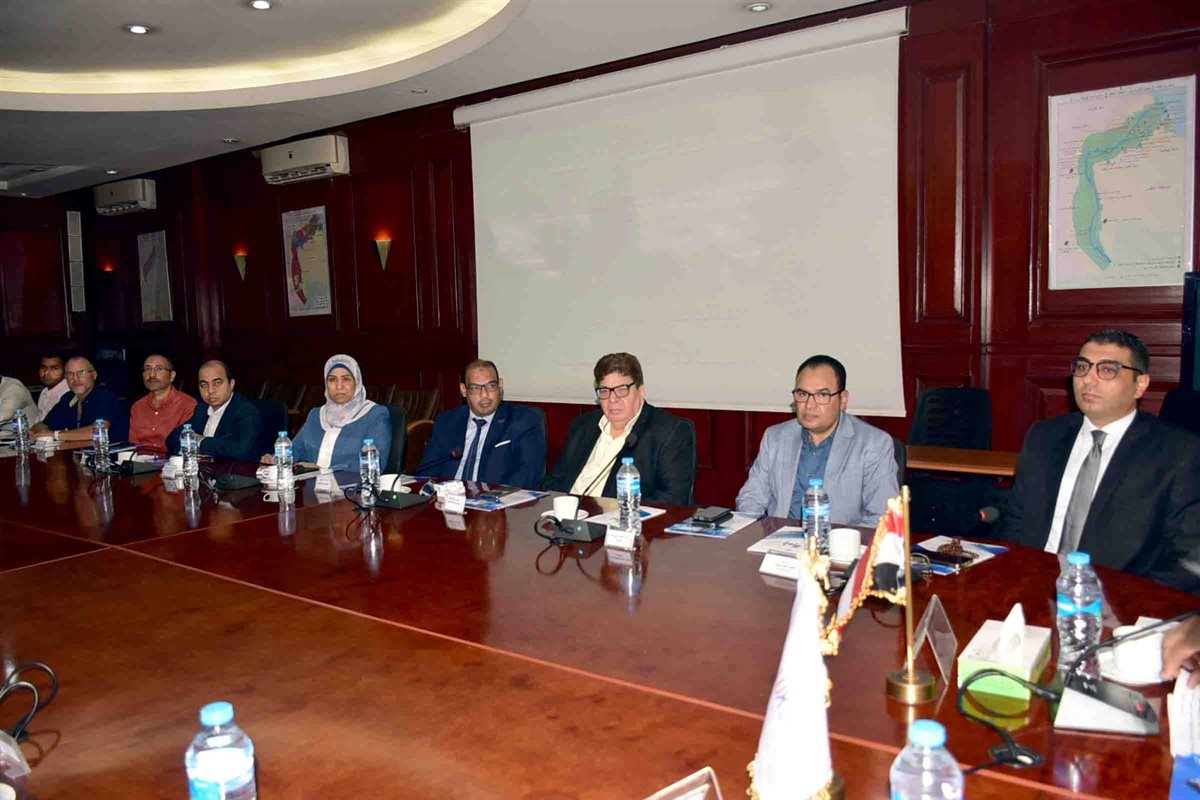 محافظ الأقصر يستقبل وفد صيني 