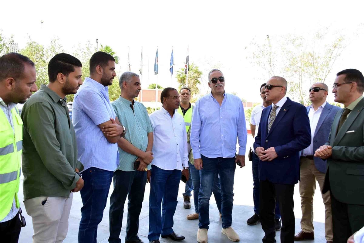 محافظ الأقصر وجولة تفقدية بطيبة