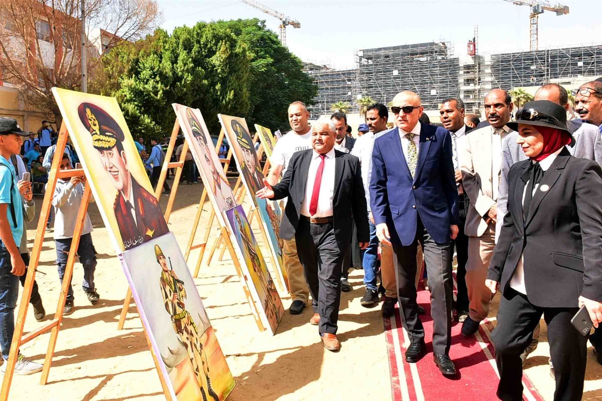 محافظ الأقصر يدشن مبادرة بلدنا في عيون ولادنا