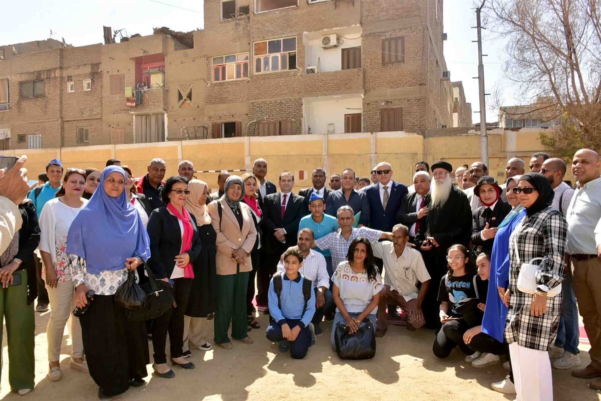 محافظ الأقصر يدشن مبادرة بلدنا في عيون ولادنا