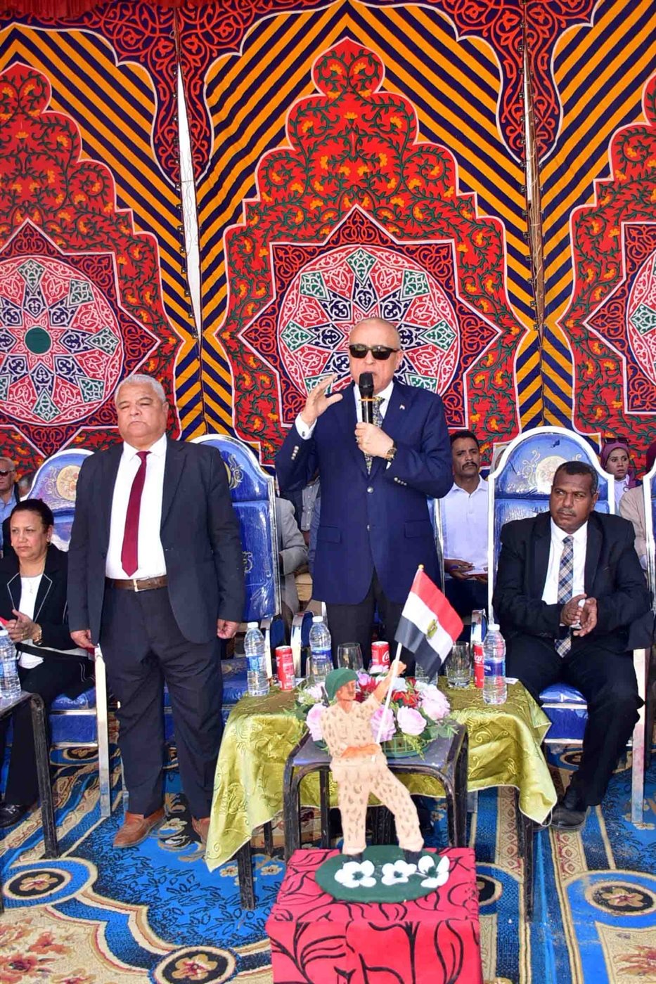 محافظ الأقصر يدشن مبادرة بلدنا في عيون ولادنا