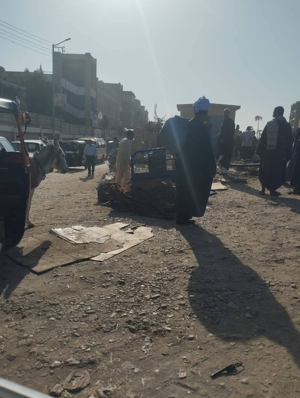 حادث قطار صدم شاب بالتروسيكل في قنا