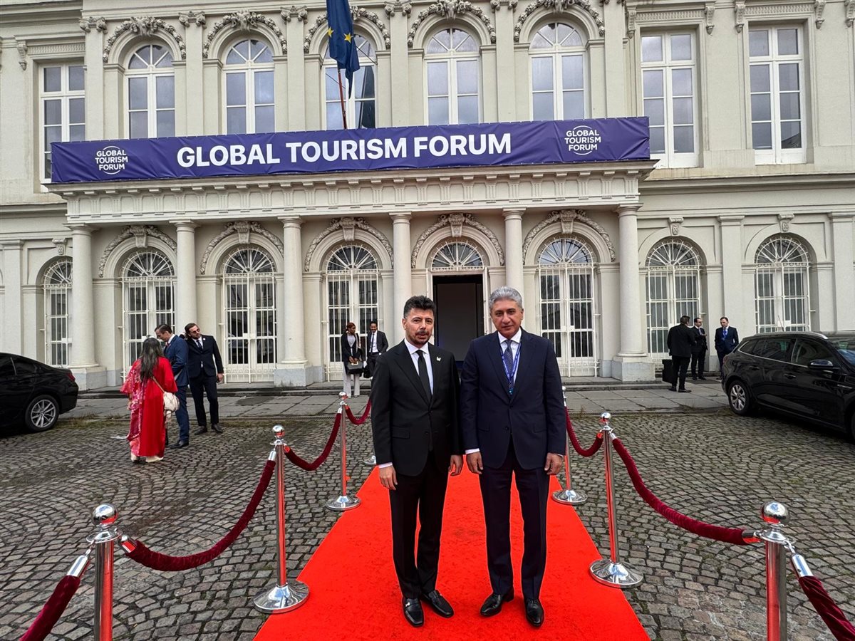 وزير الآثار يُشارك في افتتاح الاجتماع السنوي لمنتدى السياحة العالمي بالعاصمة البلجيكية بروكسل