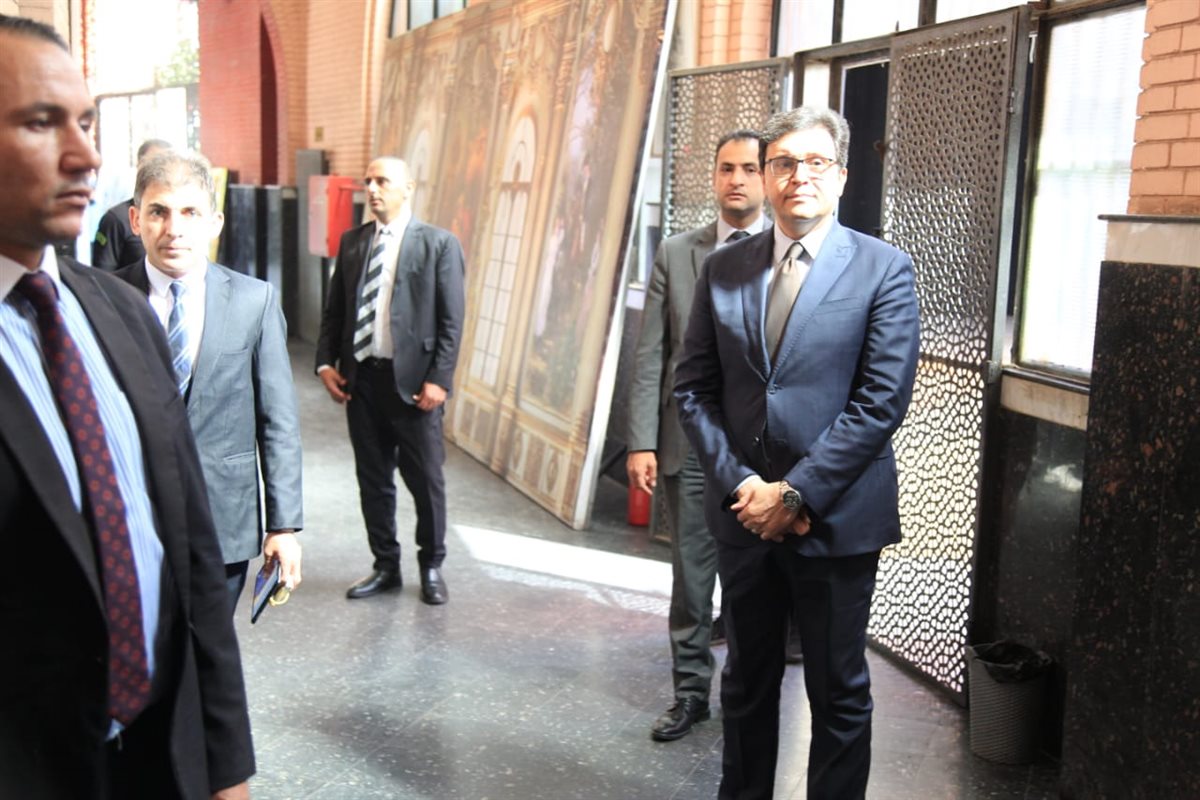 وزير الثقافة يتفقد القصر