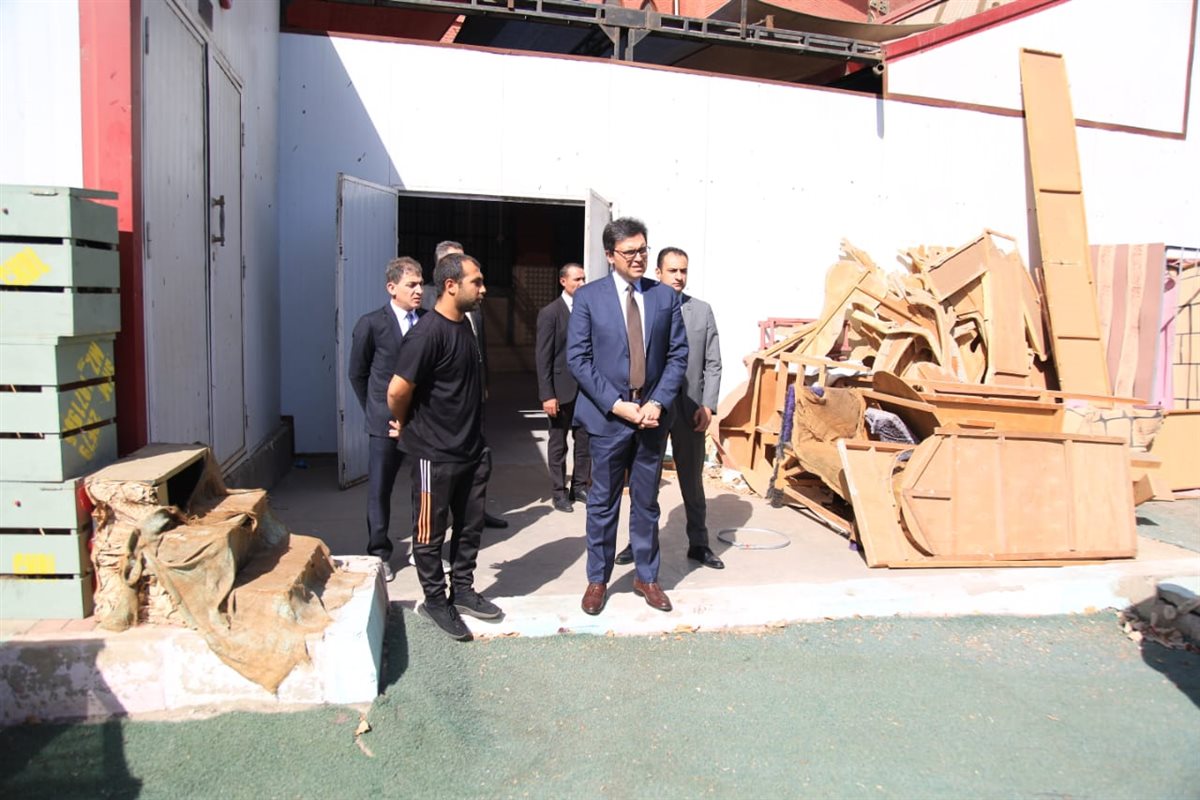 وزير الثقافة يتفقد القصر