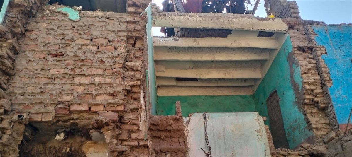 انهيار منزل من الطوب اللبن بالاقصر دون إصابات 