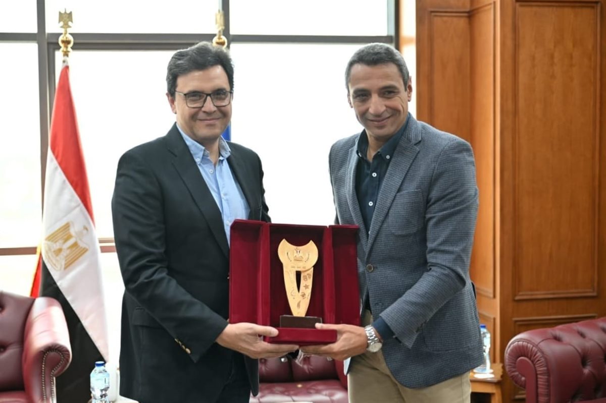 لقاء الوزير والمحافظ