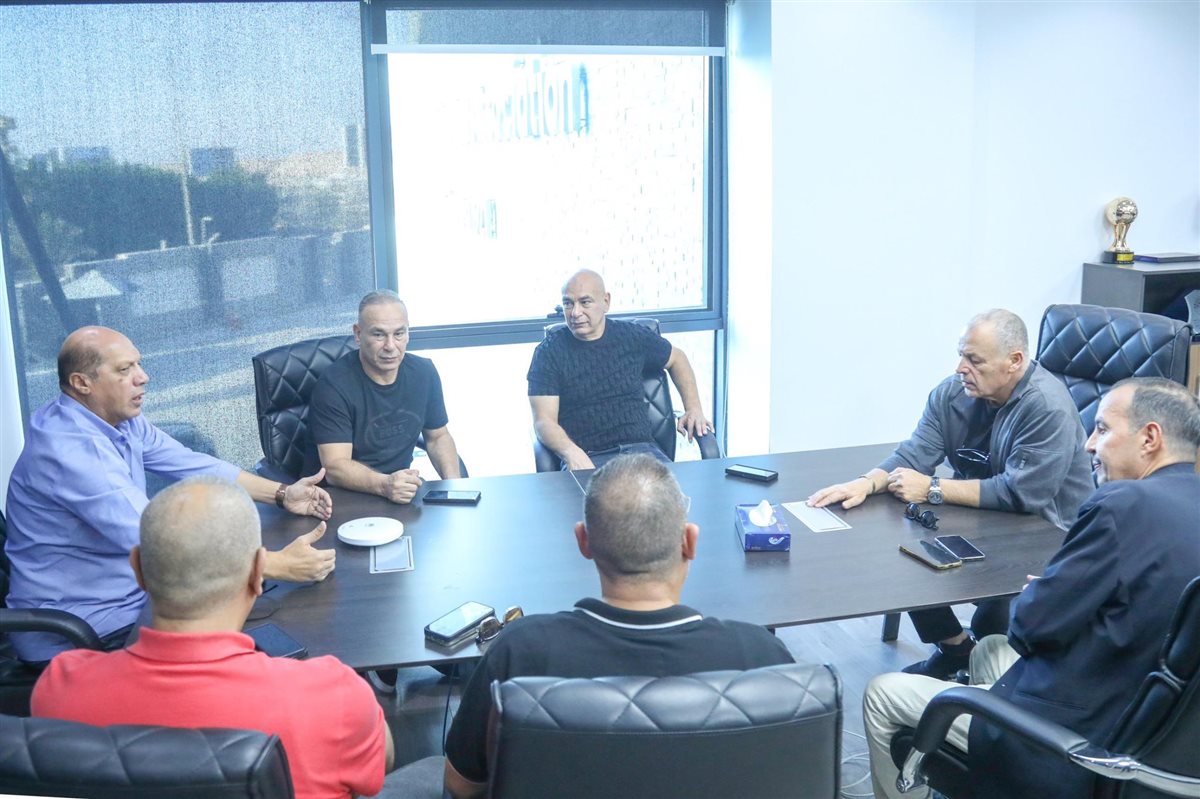 اجتماع أبوريدة وجهاز منتخب مصر&nbsp;