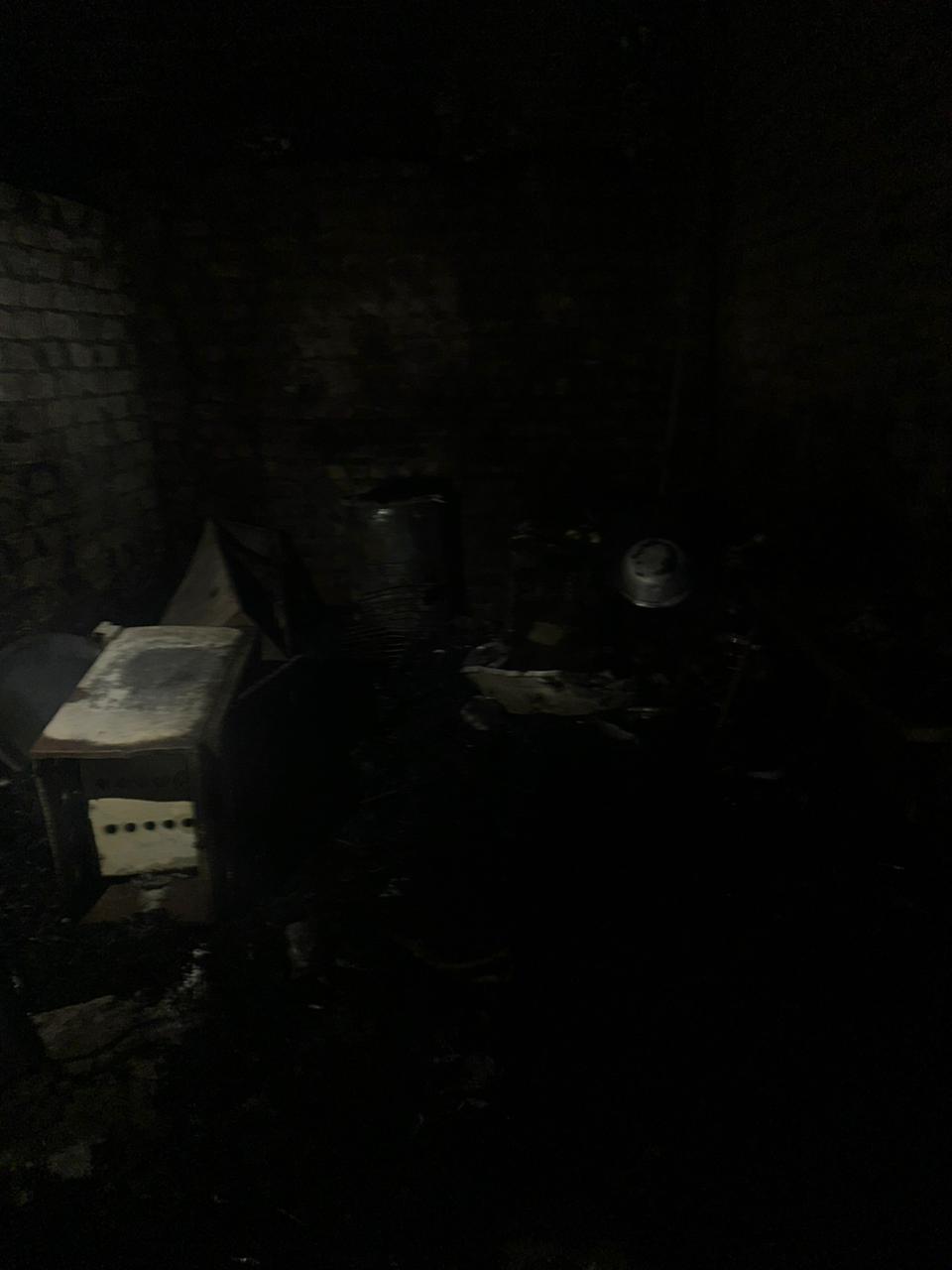 من آثار حريق المنزل في قنا