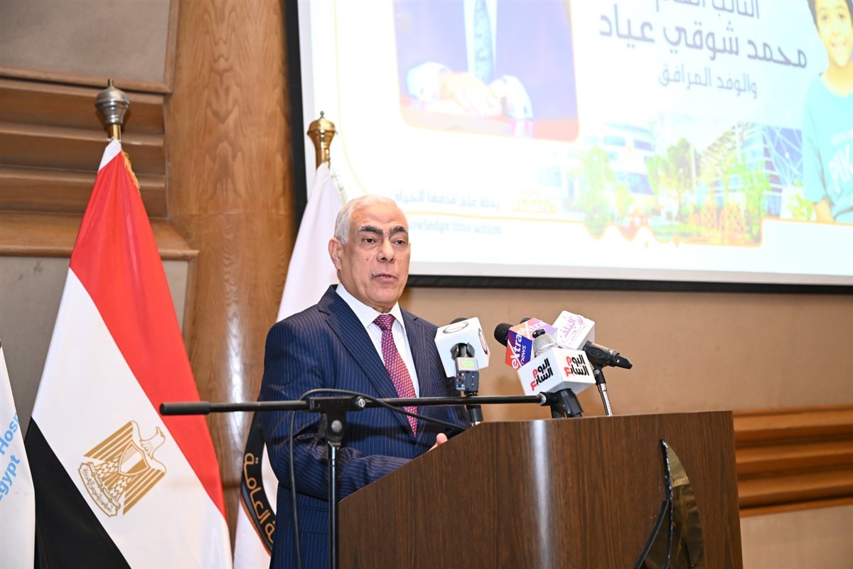 النائب العام يزور مستشفى سرطان الأطفال 57357 