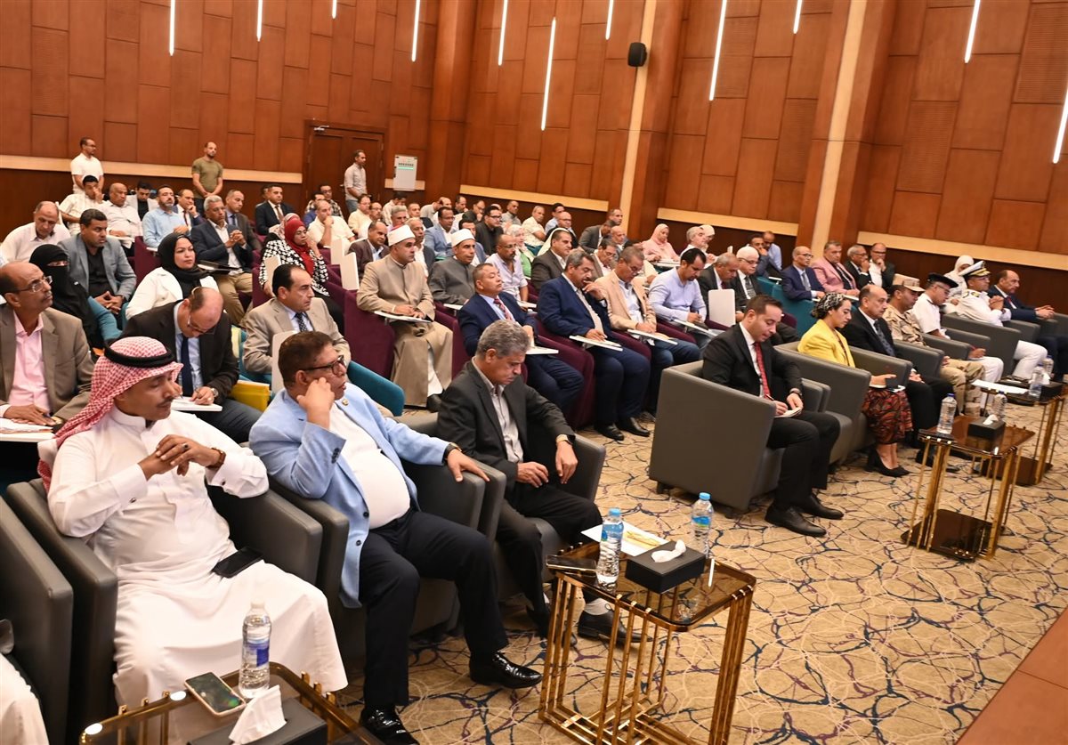 اللواء خالد مبارك يترأس اجتماع المجلس التنفيذي لجنوب سيناء