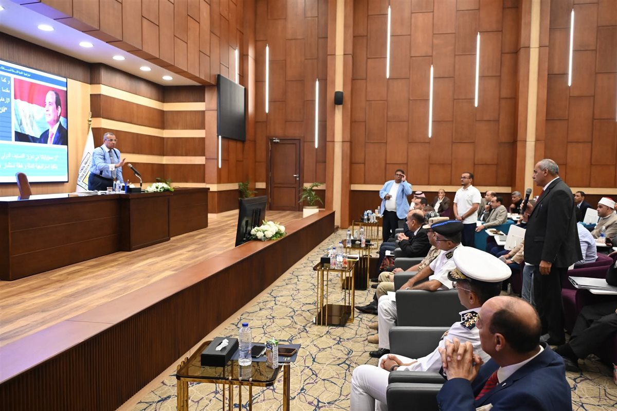 اللواء خالد مبارك يترأس اجتماع المجلس التنفيذي لجنوب سيناء