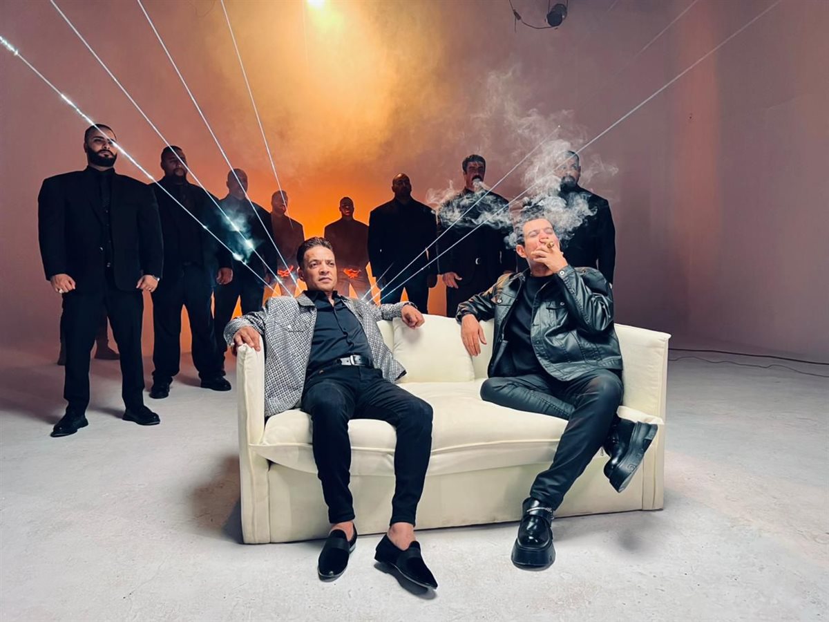 تاجر السعادة.. اسم أغنية محمود الليثي وطارق الشيخ الجديدة وطرحها خلال أيام