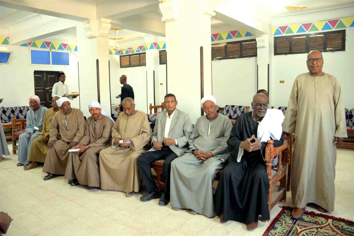 محافظ الأقصر ولقاء مع أهالي منشية النوبة 