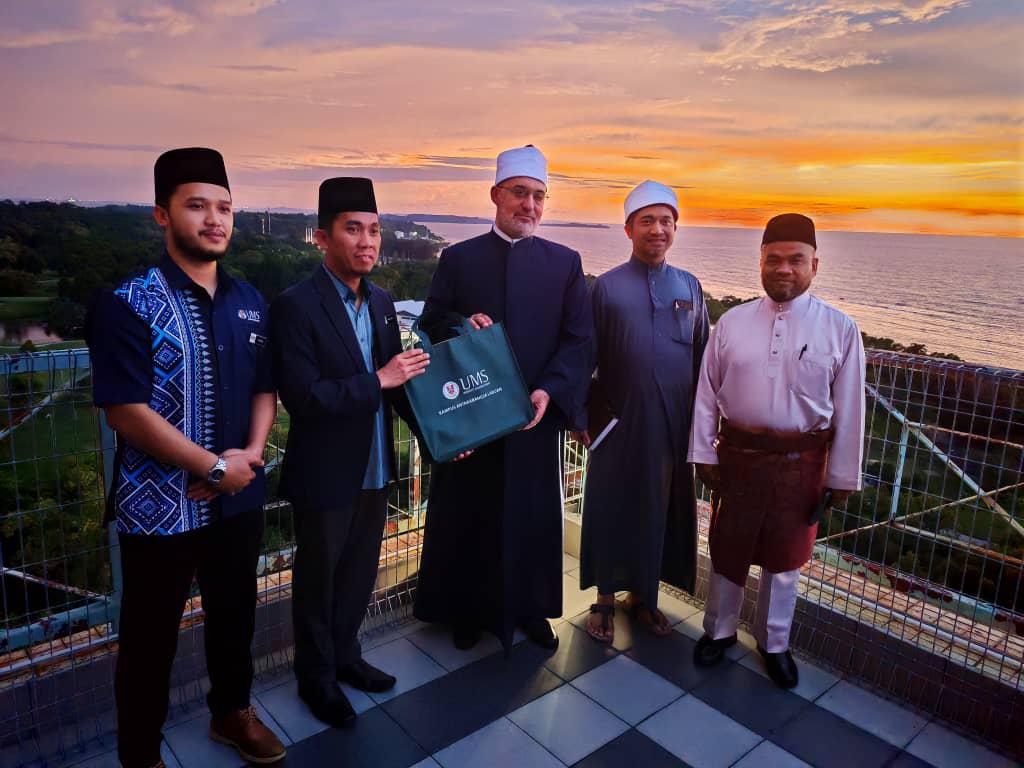 <strong>مفتي الجمهورية يشارك في  مراسم رؤية هلال جمادى الأولى بولاية لابوان ويلقي محاضرة حول علم الفلك </strong>