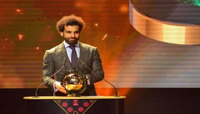 تتويج محمد صلاح بجائزة أفضل لاعب في إفريقيا