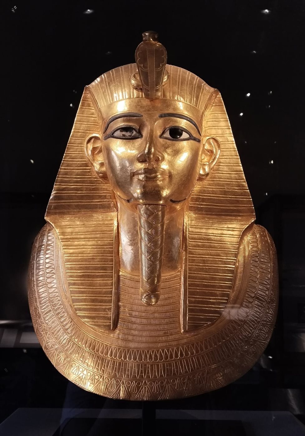 القناع الجنائزي للملك بسوسنس الأول