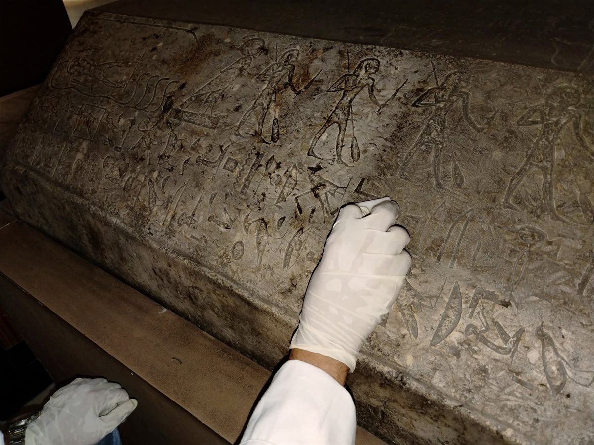 ترميم النقوش الأثرية&nbsp;