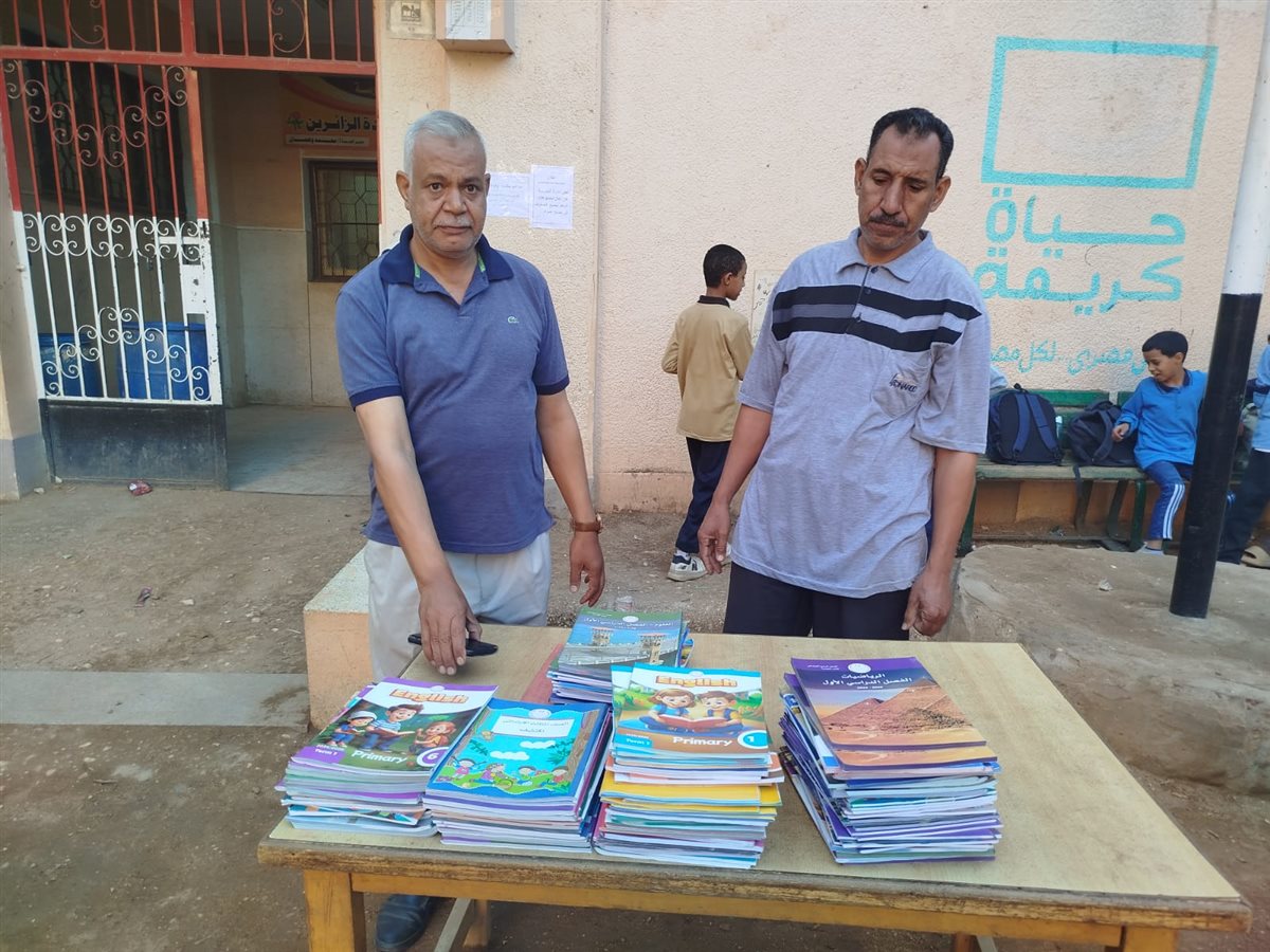 تسليم مصابي حادث تروسيكل منقباد كتب جديدة 