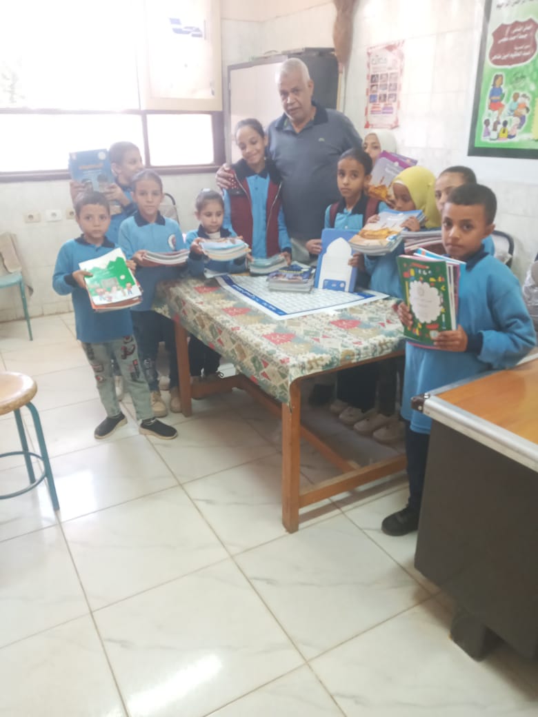 تسليم مصابي حادث تروسيكل منقباد كتب جديدة 