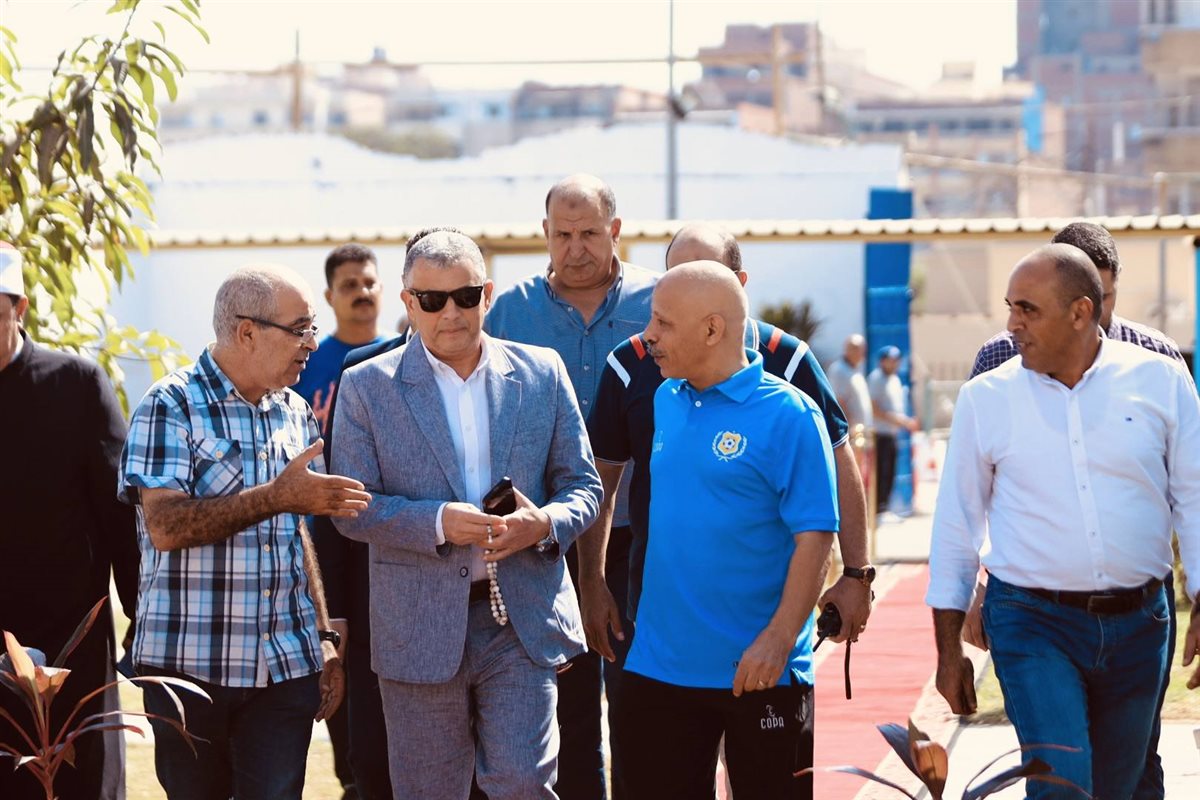 لقطات من جلسة محافظ الإسماعيلية مع لاعبي الدراويش