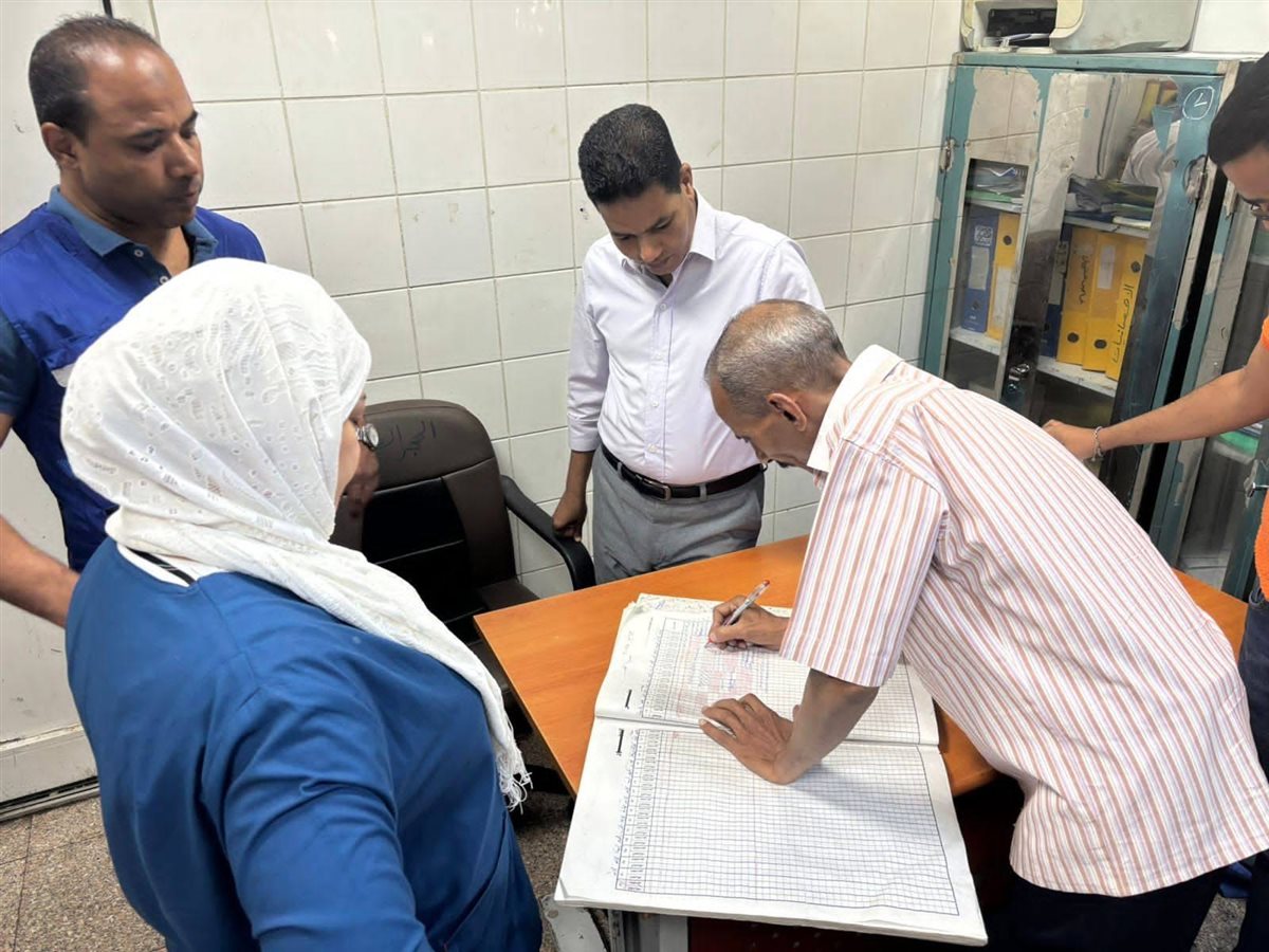 وكيل وزارة الصحة يتفقد الحجر الصحي بمطار الأقصر