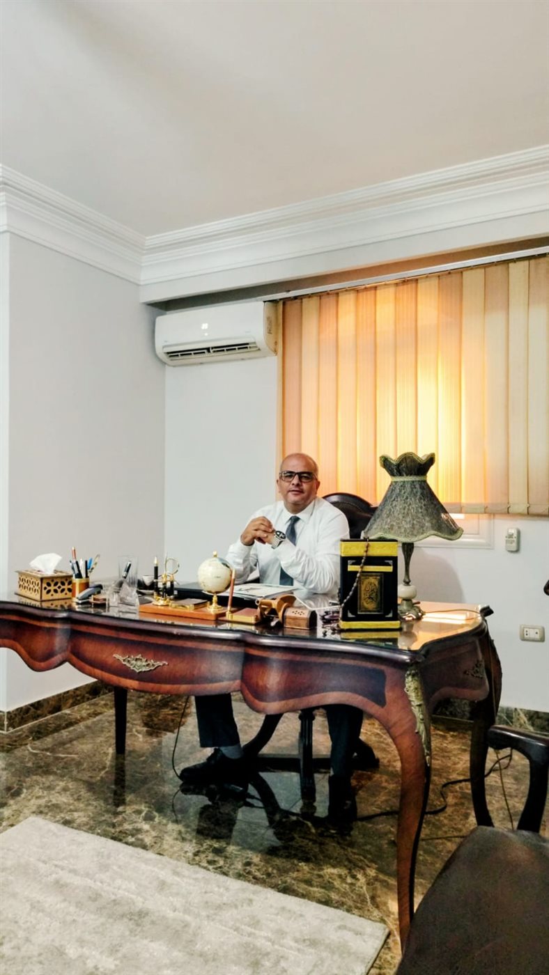 مصطفي كمال محامي رجل  الأعمال أحمد وهبة 