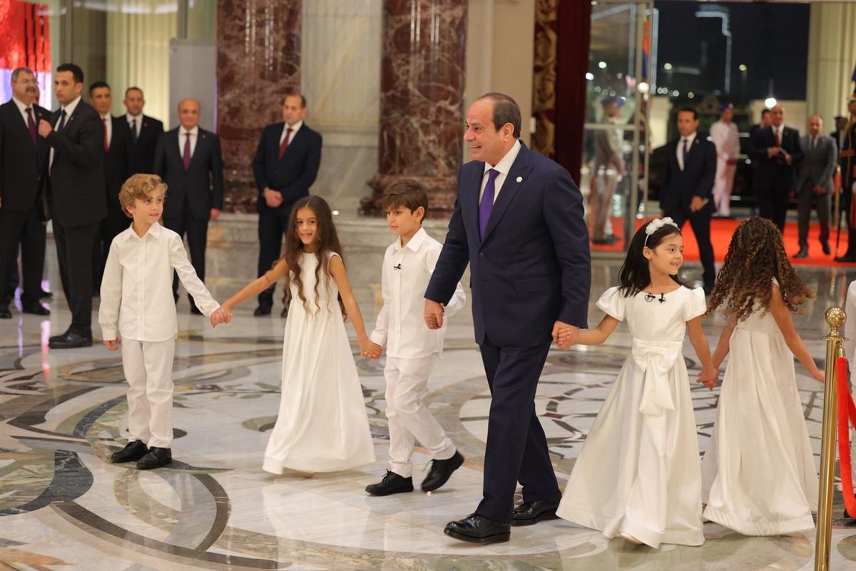 <strong>احتفالية وطن السلام</strong>