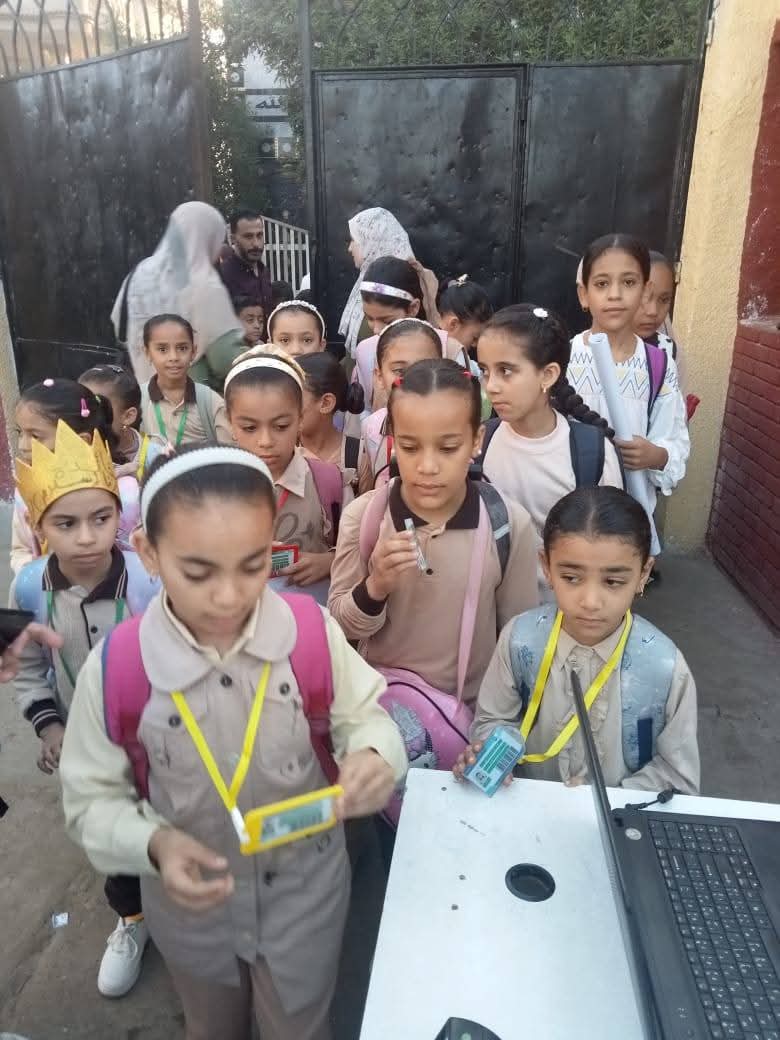 بداية تطبيق منظومة الغياب الإلكتروني في المدارس الإبتدائية بالباجور 