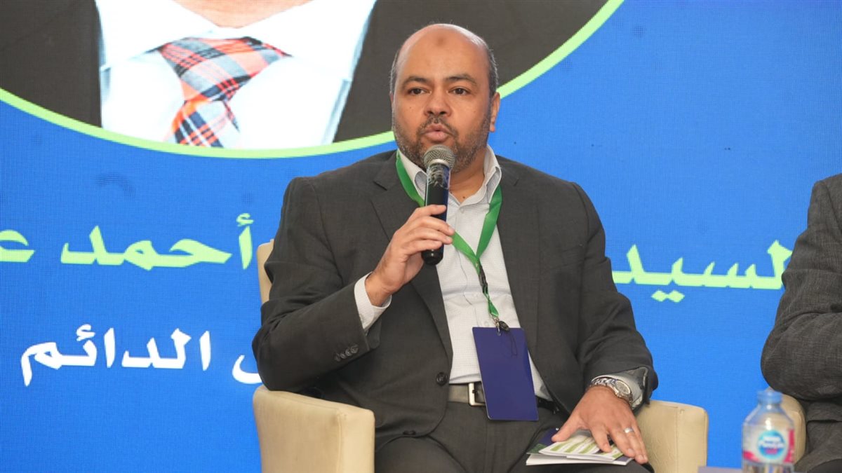  أحمد عبد الرازق الوكيل الدائم لوزارة المالية،