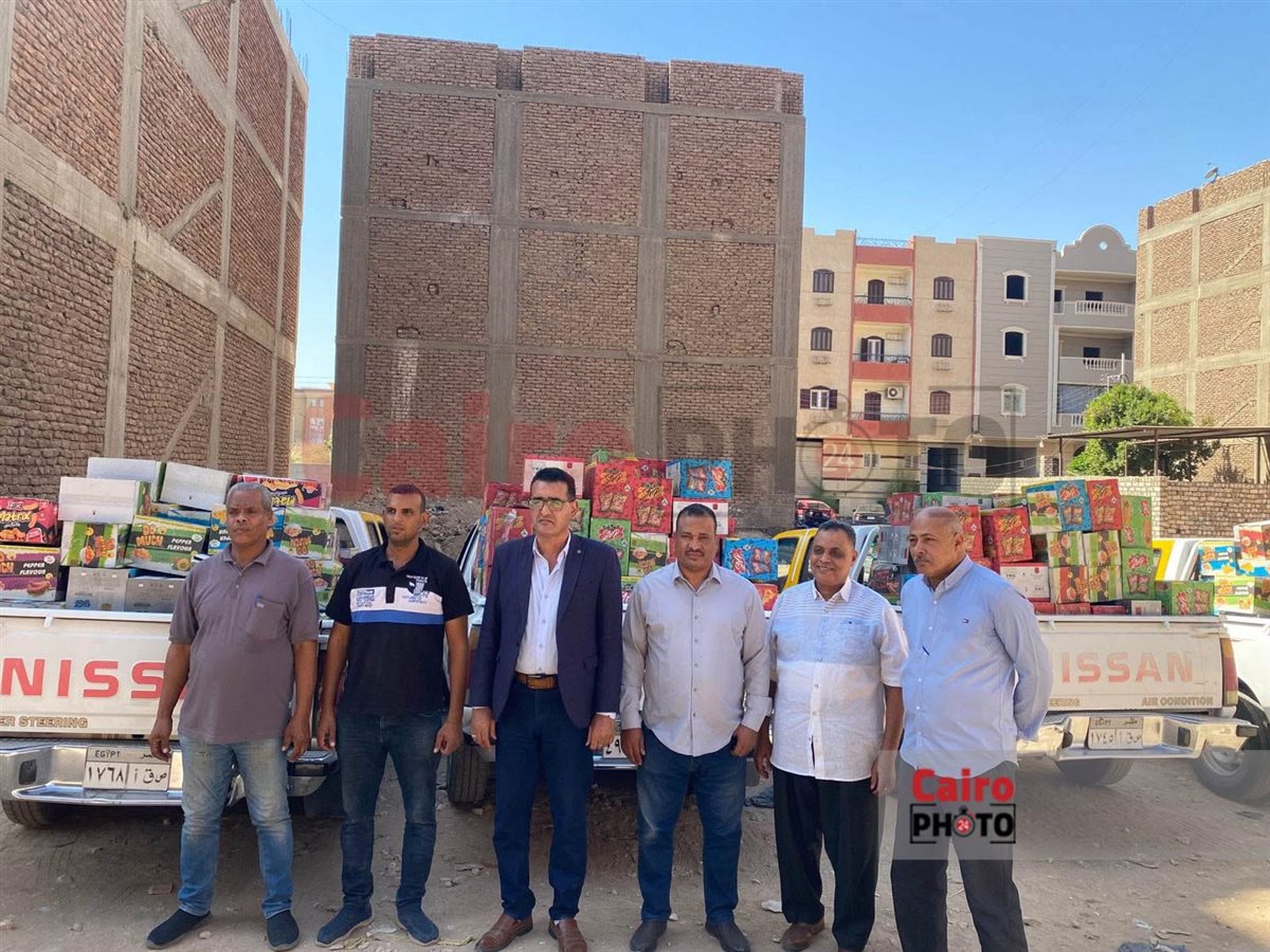 تموين الأقصر يضبط 1000 كرتونة مقرمشات مجهولة المصدر 