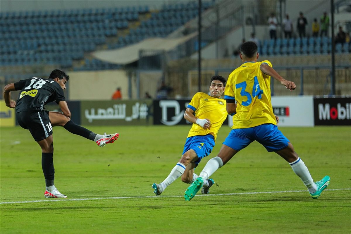 القنوات الناقلة لمشاهدة بث مباشر مباراة الإسماعيلي وفاركو الآن في الدوري المصري الممتاز 