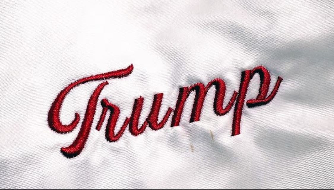 سترة شخصية للرئيس الأمريكي دونالد ترامب