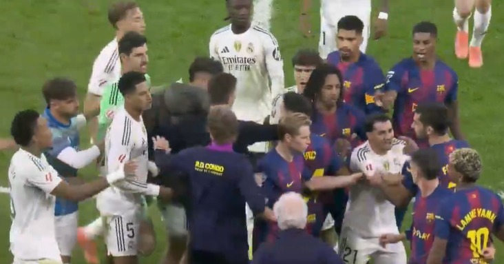 هجوم شرس من لاعبي ريال مدريد على لامين يامال نجم برشلونة عقب انتهاء الكلاسيكو