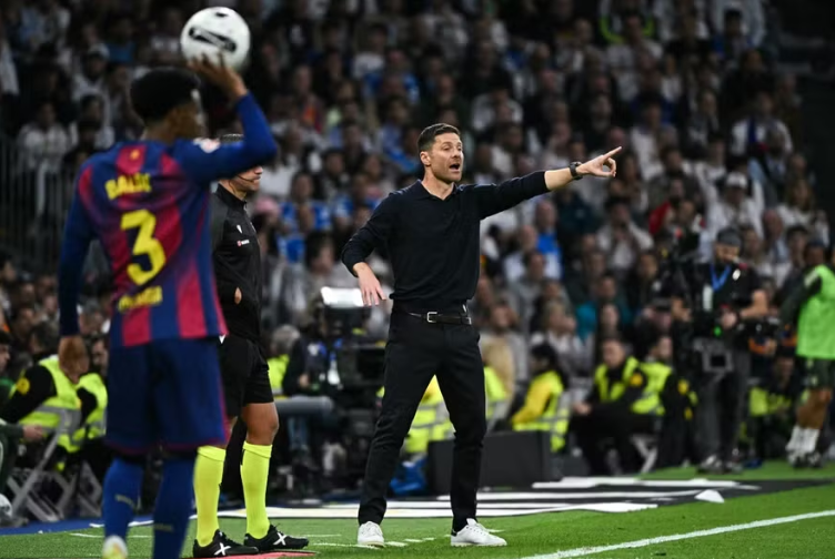 الكلاسيكو الأول لـ تشابي ألونسو كـ مدرب