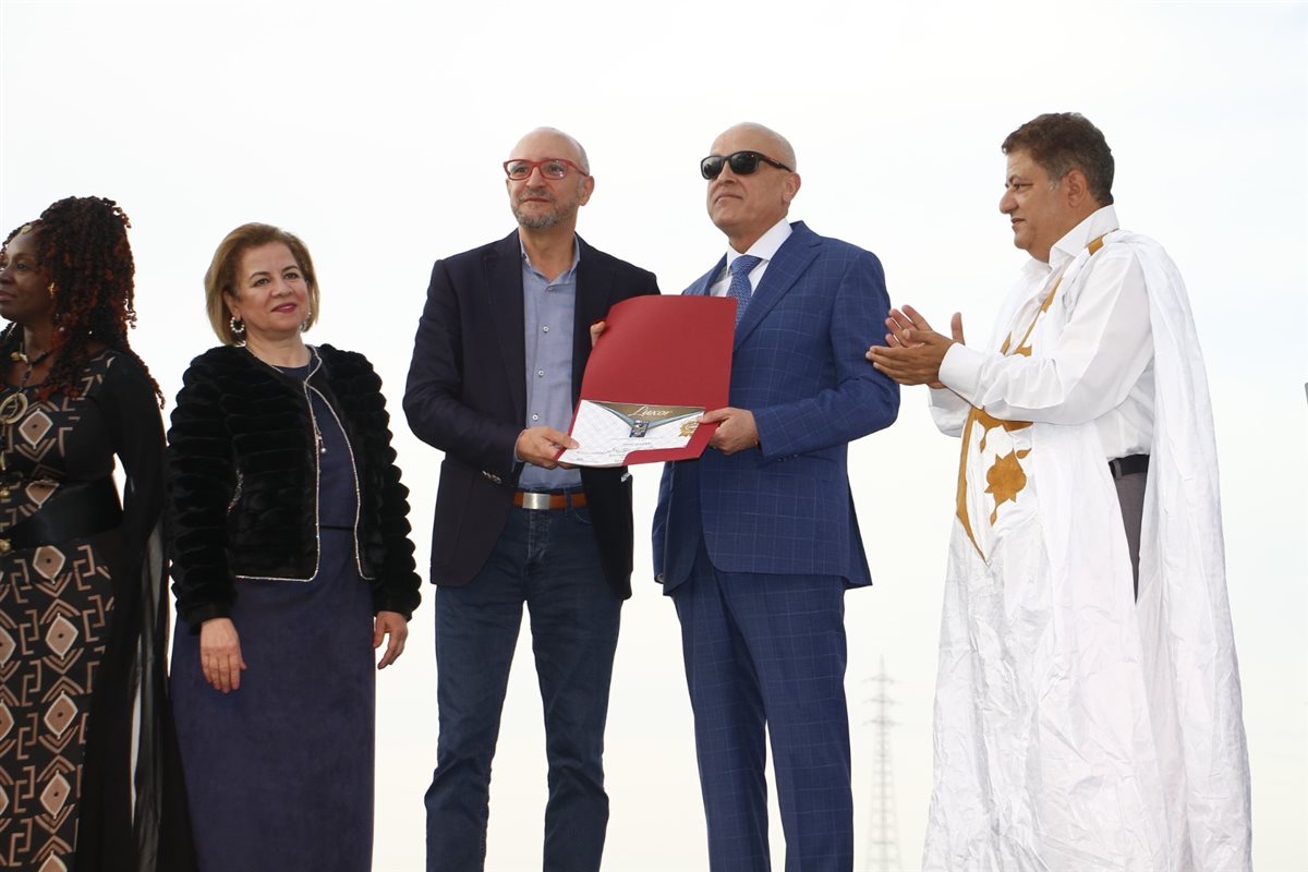 محافظ الأقصر يلتقي ادارةً مهرجان الأقصر للسينما الأفريقية 